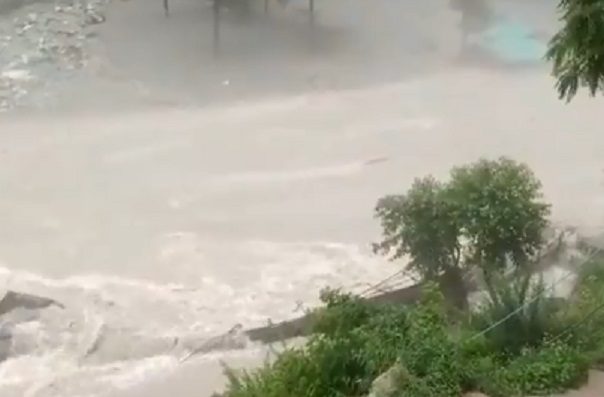 Cloud burst, Heavy rainfall, landslide, 3 dead, many missing in Himachal Pradesh