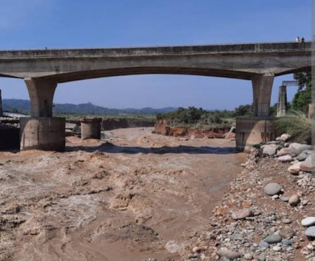 The Chakki Bridge at NH-154 (Pathankot-Mandi NH) closed for vehicular movement till further order: DC Kangra Nipun Jindal