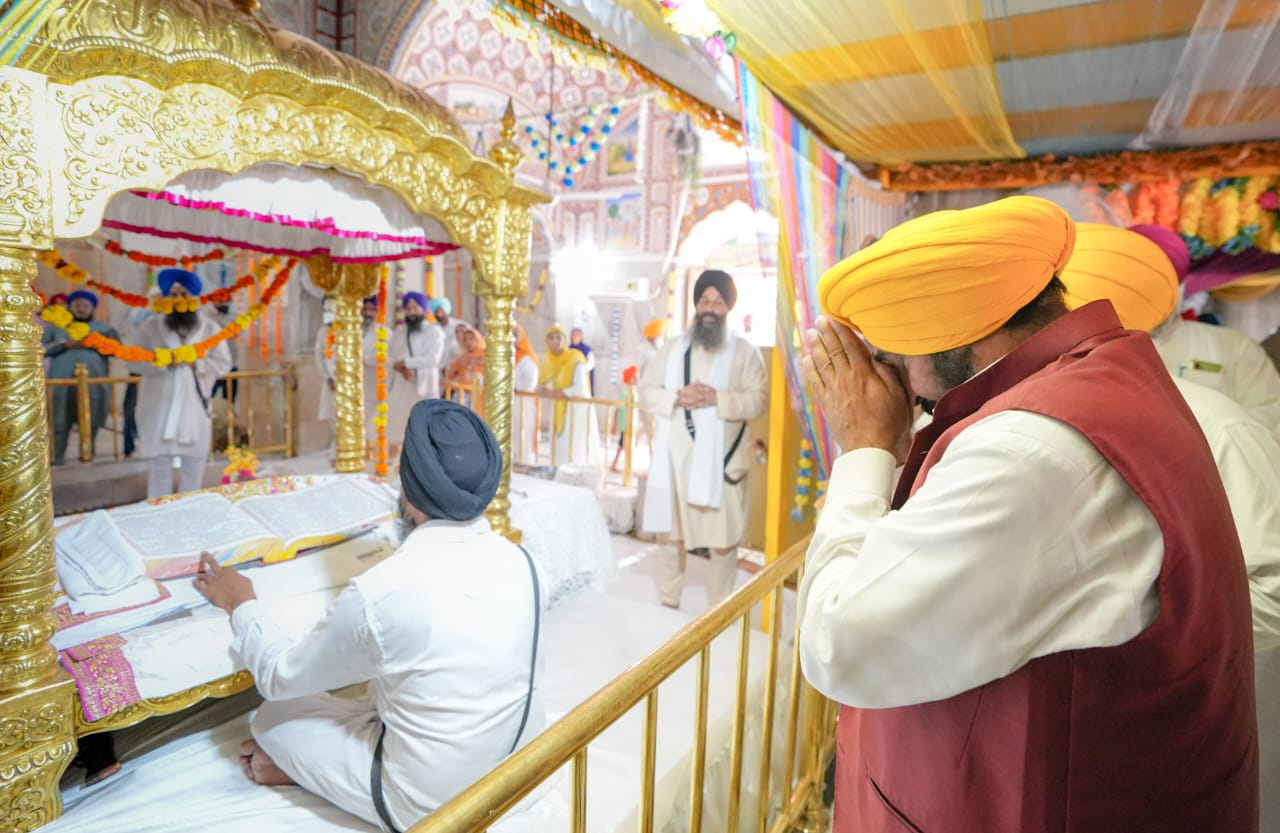 Punjab Chief Minister Bhagwant Singh Mann pays obeisance at Gurdwara Sri Baba Bakala Sahib
