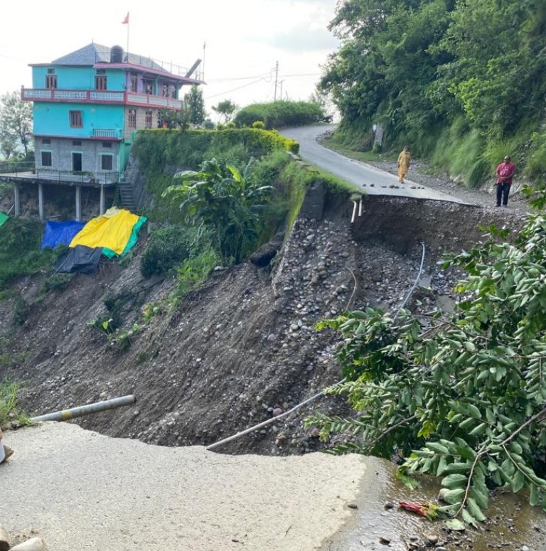 मौसम विभाग की चेतावनी: हिमाचल प्रदेश में अगले तीन दिनों में भारी वर्षा की संभावना, ऑरेंज अलर्ट जारी