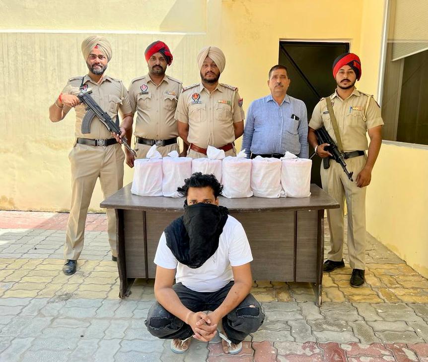Amritsar Rural Police Bust Major Trans-Border Narcotics Smuggling Ring, Recover 15kg Heroin