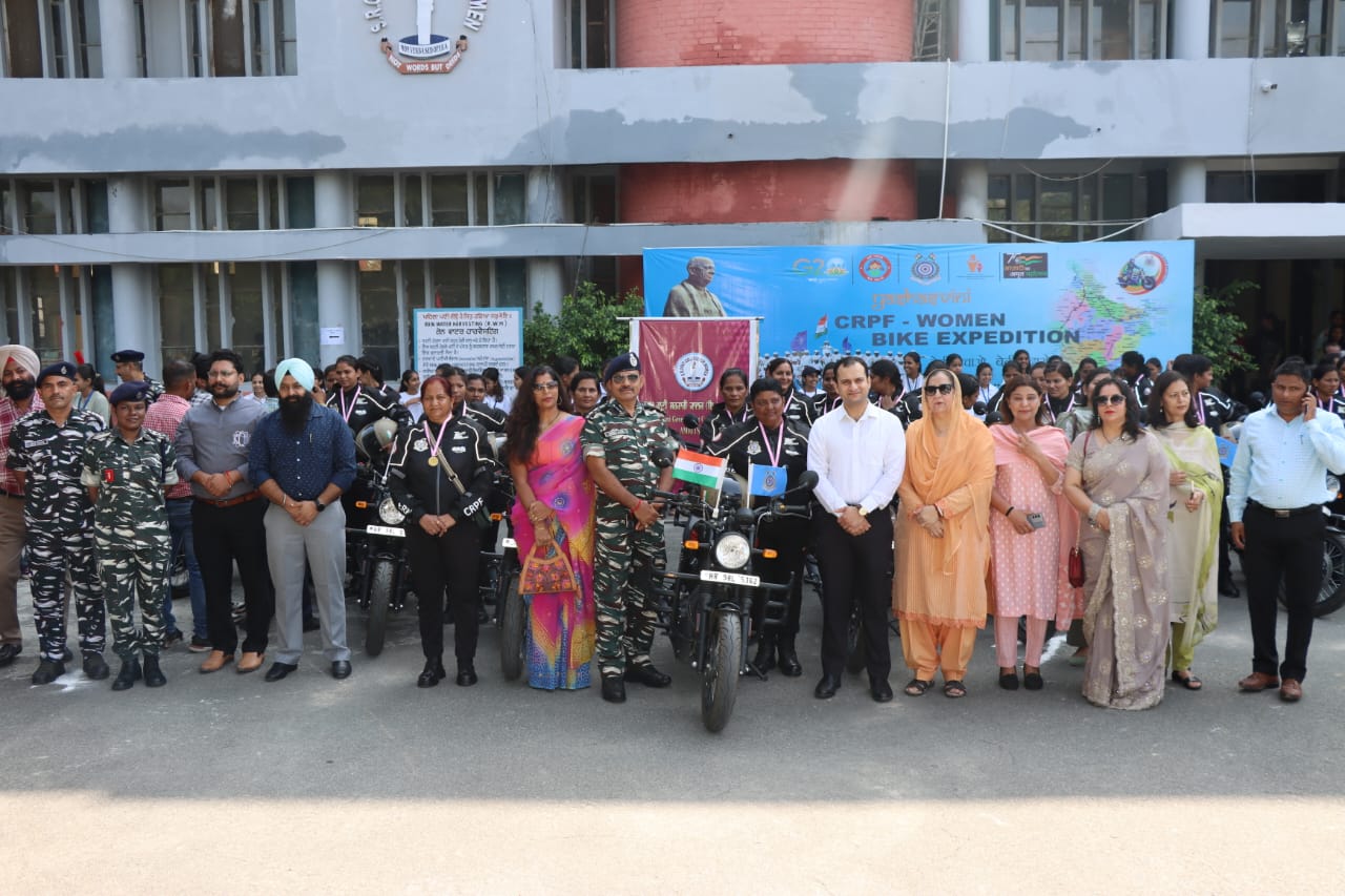 RPF Grand welcome to the motorcycle rally of 50 brave women warriors in Amritsar