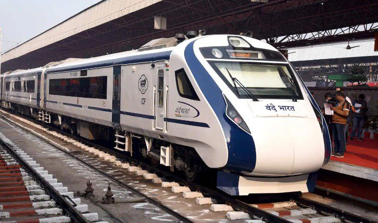 MP Indu Goswami demanded Vande Bharat train stoppage at Pathankot