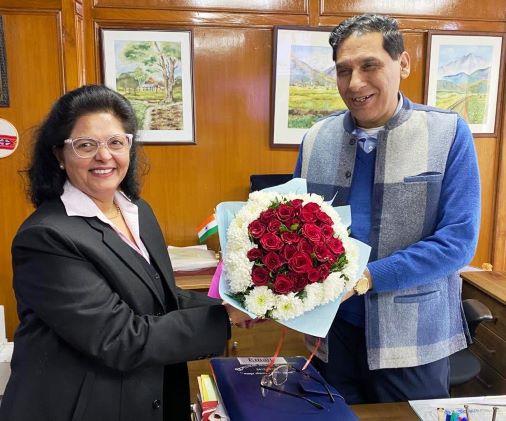 New SJVN CMD Geeta Kapur Meets Himachal Chief Secretary, Discusses Projects and Solar Push