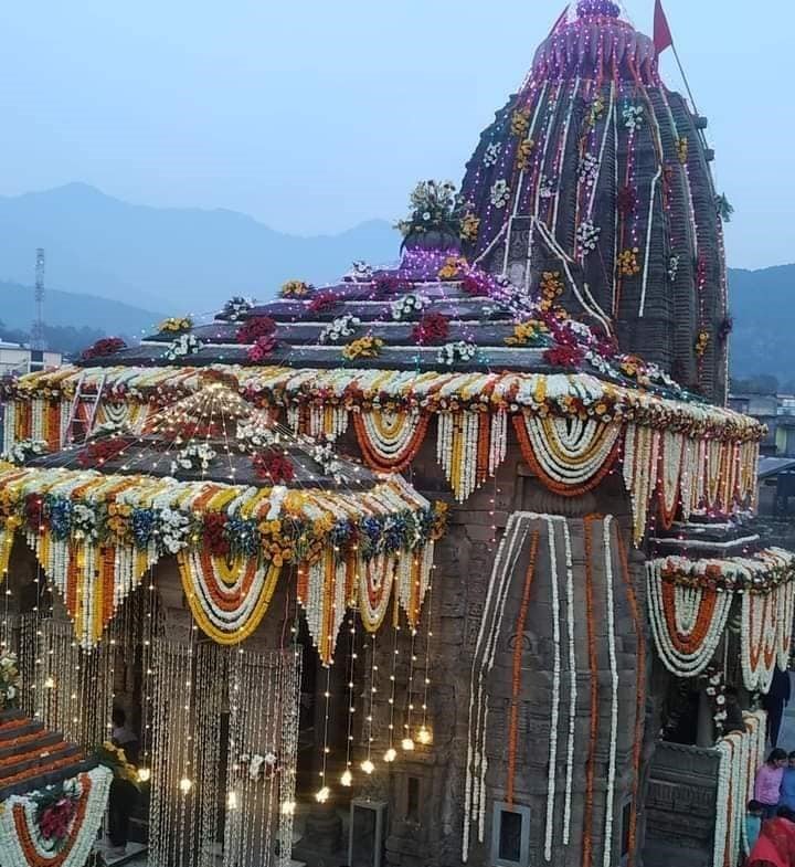 महाशिवरात्रि 2025: भगवान शिव की आराधना का महापर्व, जानें तिथि, पूजा विधि और महत्व