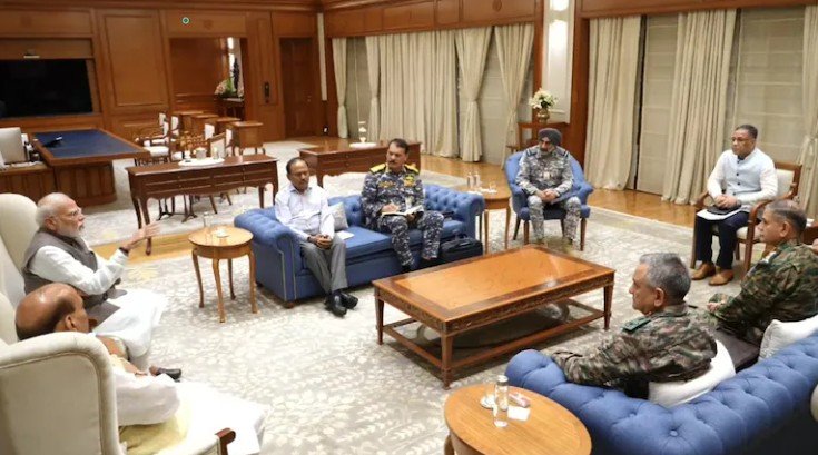 Modi Holds High-Level Defence Talks as India Repels Drone Attacks, Readies for Heightened Pakistan Threat