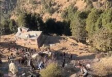 हिमाचल में दर्दनाक सड़क हादसा, सिरमौर में निजी बस गहरी खाई में गिरी, कई लोगों की मौत, दर्जनों घायल