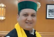 कड़ाके की ठंड में बागवान बेहाल, एचपीएमसी की लापरवाही पर सरकार कटघरे में