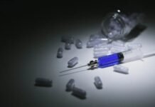 हिमाचल में बढ़ता ‘चिट्टा’ संकट: सिरमौर में एमबीबीएस डॉक्टर की गिरफ्तारी ने खोली नशे के नेटवर्क की चिंताजनक परतें