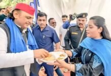 राजनीति में नफरत नहीं, संवेदनशीलता और सम्मान की जरूरत: अखिलेश यादव से जुड़ी घटना ने फिर छेड़ी लोकतांत्रिक सहिष्णुता पर बहस