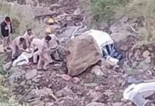 चंबा में दर्दनाक सड़क हादसा: 300 मीटर गहरी खाई में गिरी पर्यटकों की कार, छह की मौत